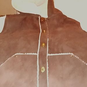 WOMEN'S FALL VEST WITH HOOD